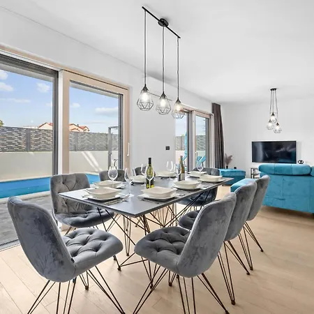 Awesome In Vikendica *